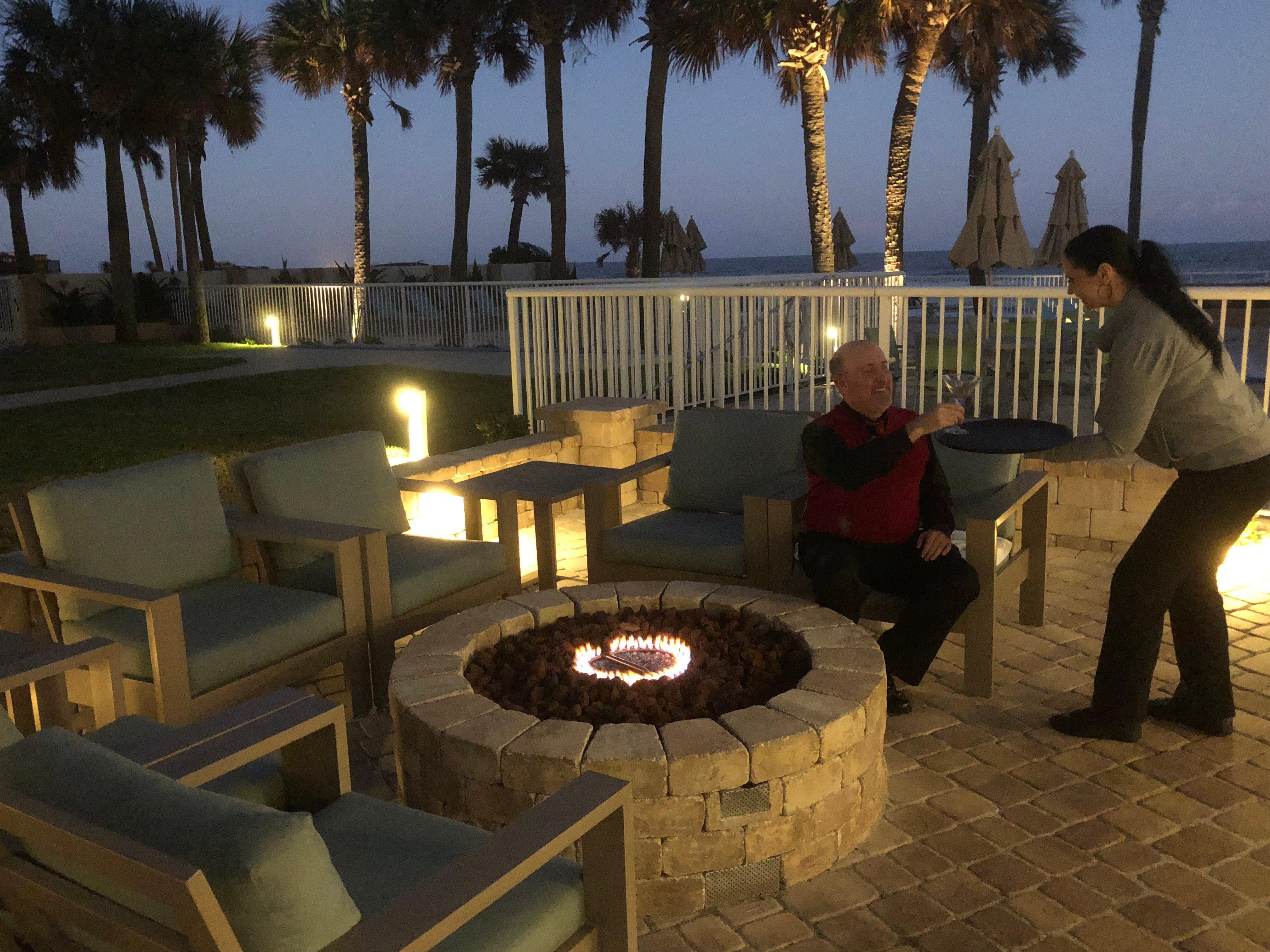Holiday Inn Hotel & Suites Daytona Beach On The Ocean By Ihg Exterior foto