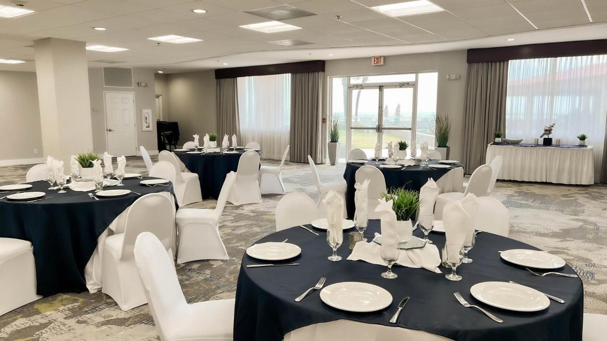 Holiday Inn Hotel & Suites Daytona Beach On The Ocean By Ihg Exterior foto